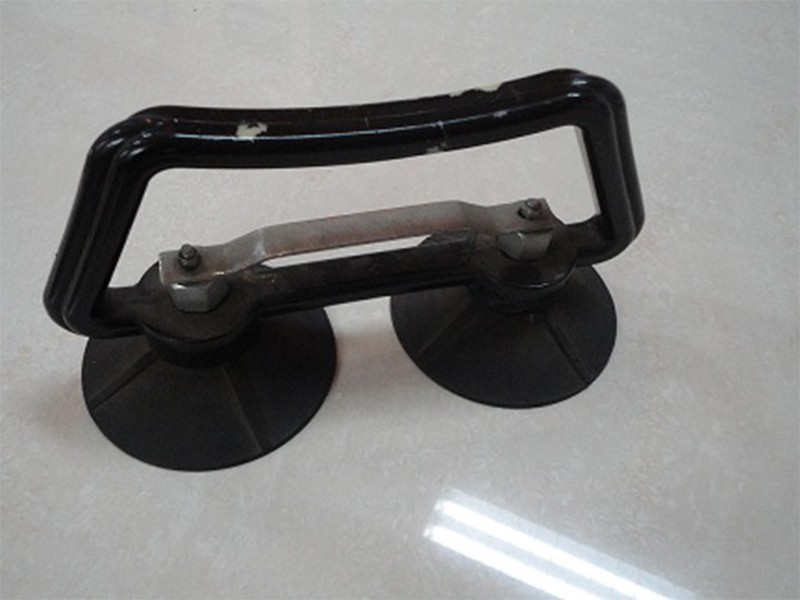 raised floor panel lifter-double cup lifter